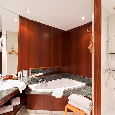 - Restaurant Le Cerf & Szálloda 4*