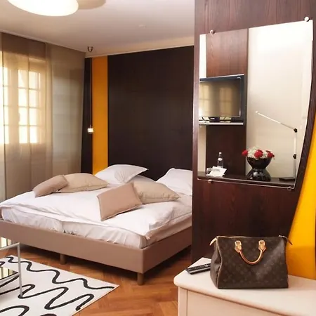 Отель - Restaurant Le Cerf & 4*