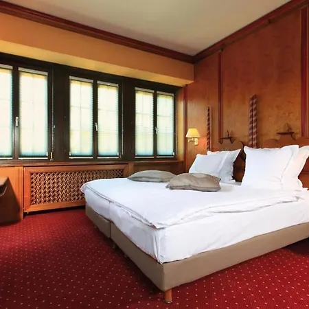 - Restaurant Le Cerf & Отель Марленхайм