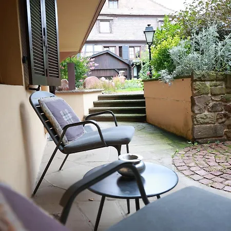 - Restaurant Le Cerf & 4*