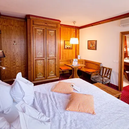 - Restaurant Le Cerf & Марленхайм