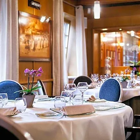 Hotel - Restaurant Le Cerf & 4*