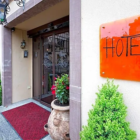 - Restaurant Le Cerf & Hotel 4*