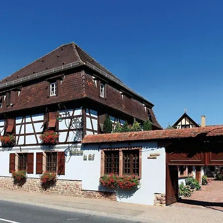 - Restaurant Le Cerf & 4*