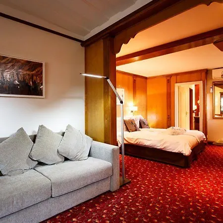 Otel - Restaurant Le Cerf & 4*