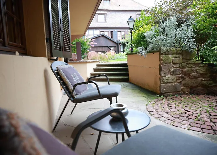 - Restaurant Le Cerf & 4*